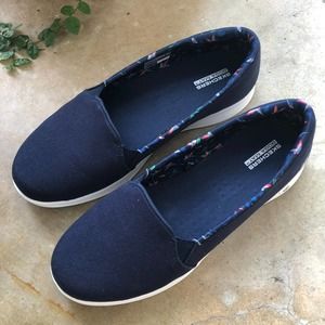 SKECHERS GO Eden Step Lite Washable Slip-On Shoes Navy 8.5